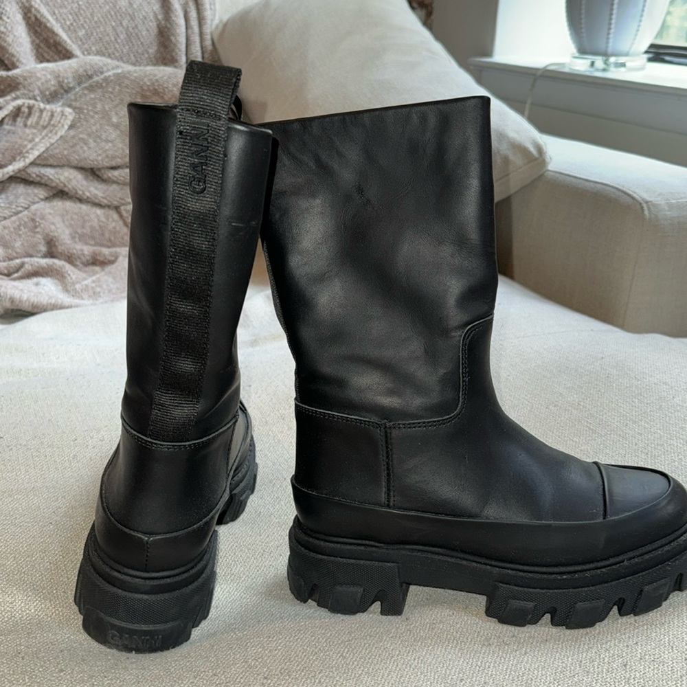 Ganni lug sole boots